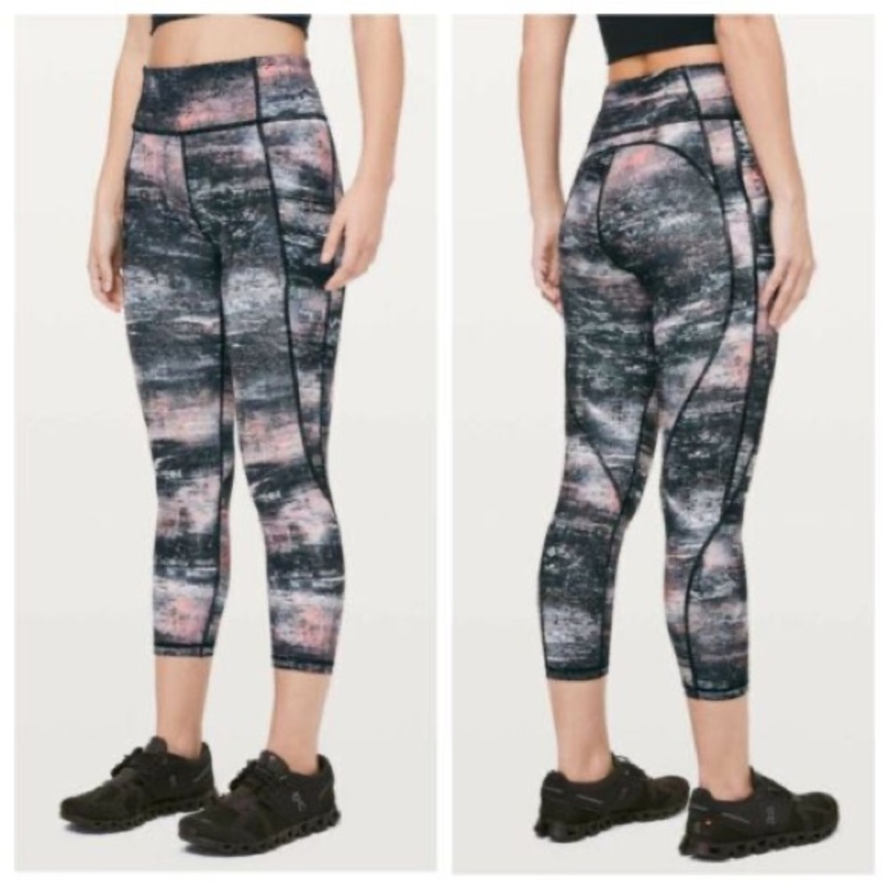 Lululemon Time to Sweat Crop. Azurite